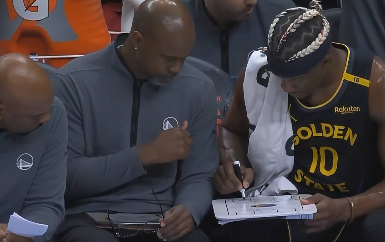 随机巴特勒赛事官方发布精彩发挥新规，老鹰争议不断！